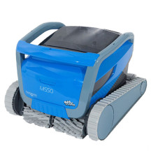 Robot Dolphin M550, le robot de piscine autonome haut de gamme