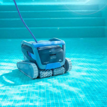 Dolphin M700 : le meilleur robot pour piscine privée Dolphin