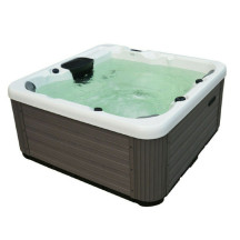 Spa 5 places Panarea doté de 4 sièges et d\'une place allongée