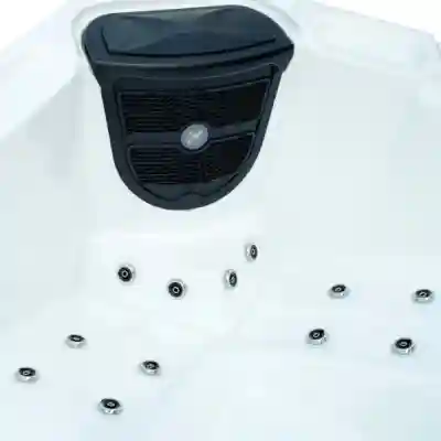 Spa 5 places Lanzarote avec 2 places allongées et 3 sièges