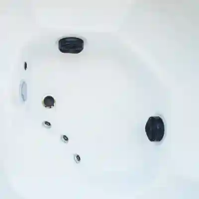 Spa 5 places Lanzarote avec 2 places allongées et 3 sièges