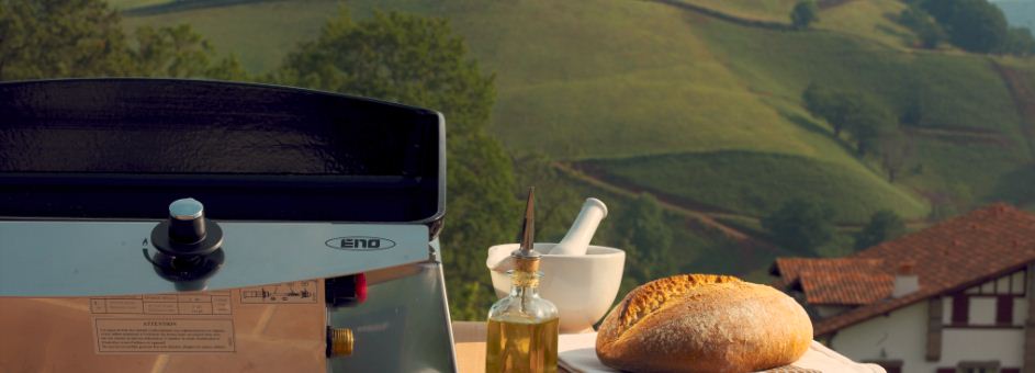 Cuisinez en plein air avec les planchas Eno