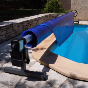 Enrouleur motorisé BWT pour bâche à bulles jusqu'à 14 x 5 m