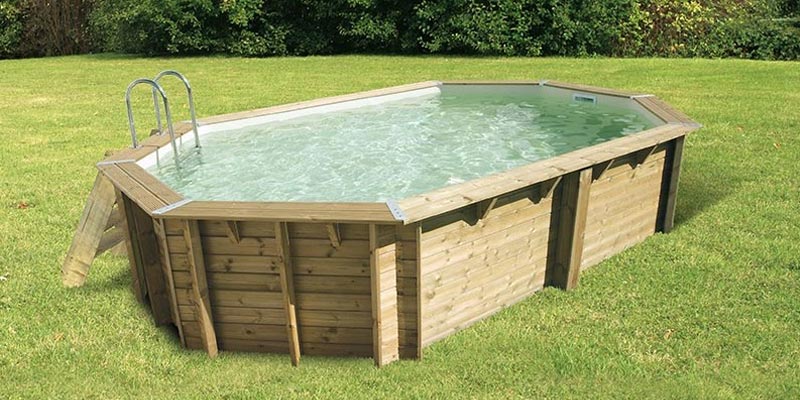 Exemple de taille de piscine en bois standard
