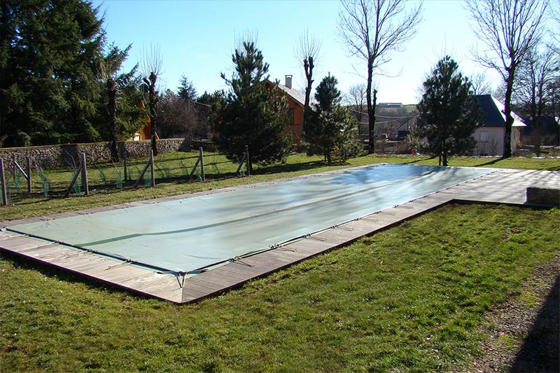 Bâche d'hiver opaque pour piscine