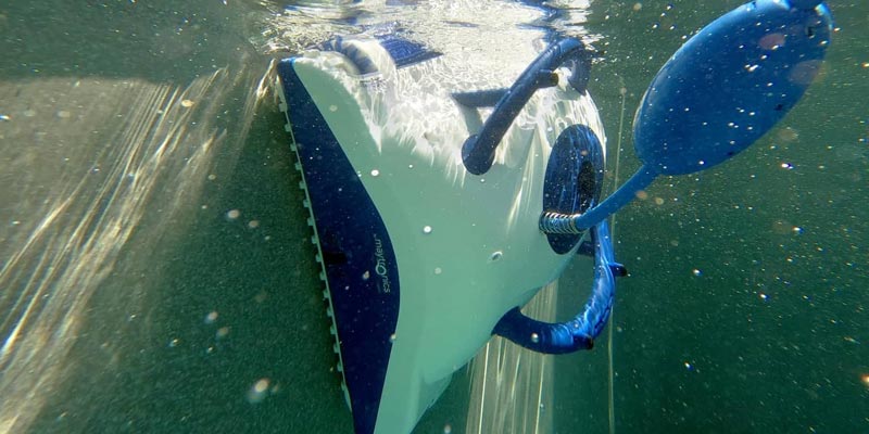 Robot nettoyeur automatique pour le nettoyage de la piscine