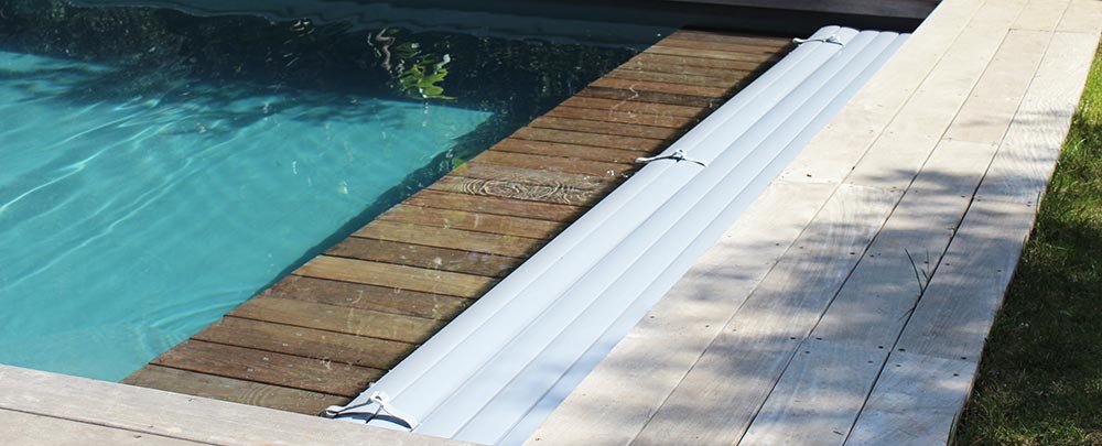 Volet piscine avec caillebotis immergés